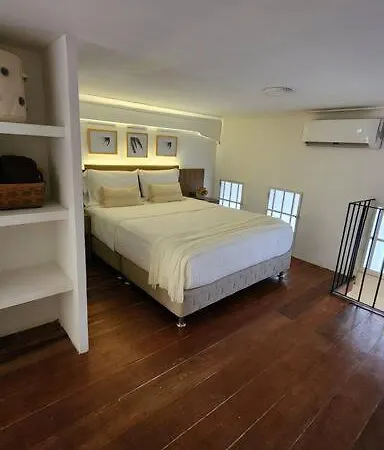 Beatiful Duplex In The Walled City